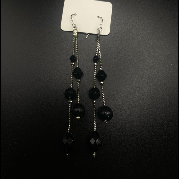 Earrings - Picture 2 of 3